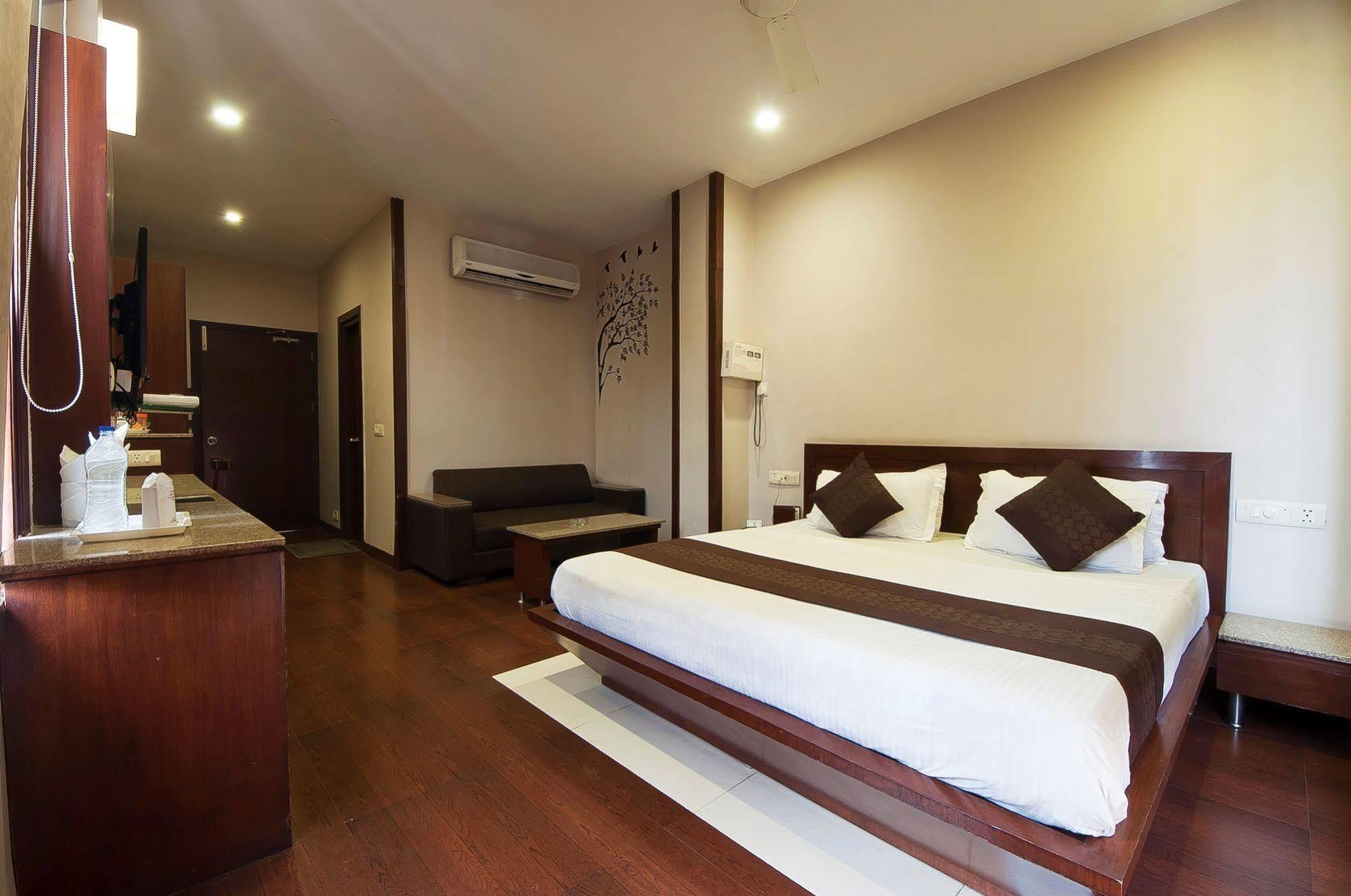 Fabhotel Basera Αμριτσάρ Εξωτερικό φωτογραφία