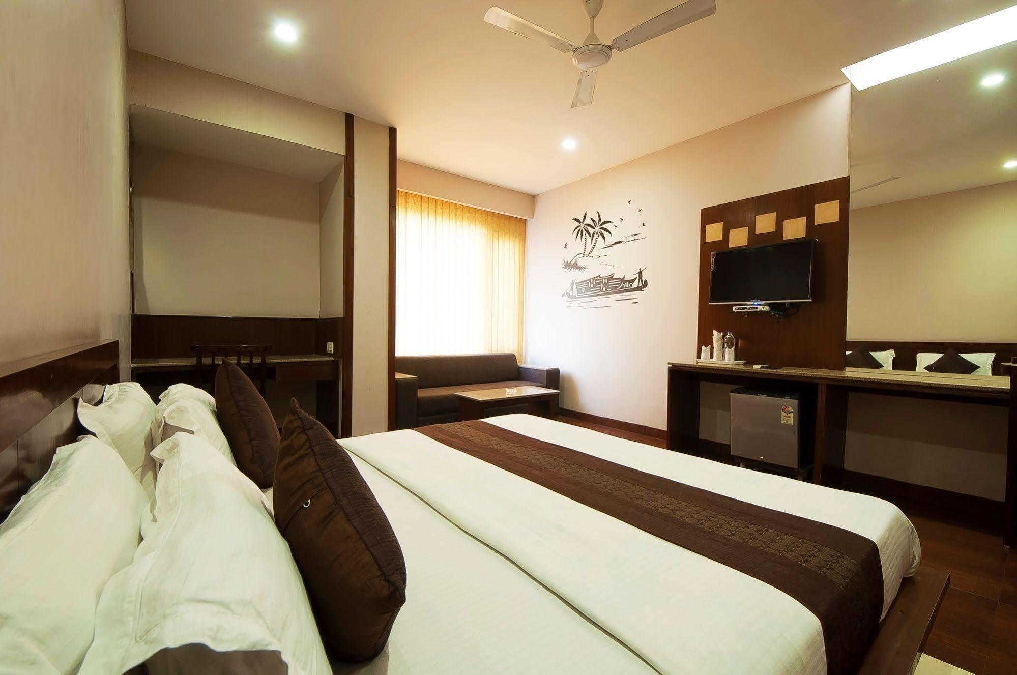 Fabhotel Basera Αμριτσάρ Εξωτερικό φωτογραφία